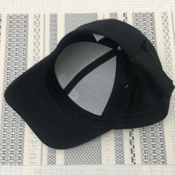 NWT ALO Yoga Off-Duty Cap - Picture 5 of 6